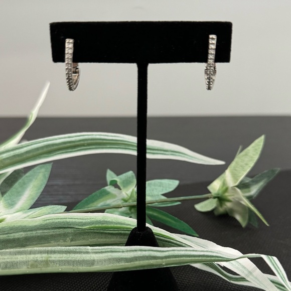 Emerald gem & White Zirconia - White Rodhium-Plated. - Picture 4 of 4